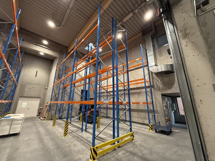 Gefahrstofflagerhalle, Frankfurt, Bild 2